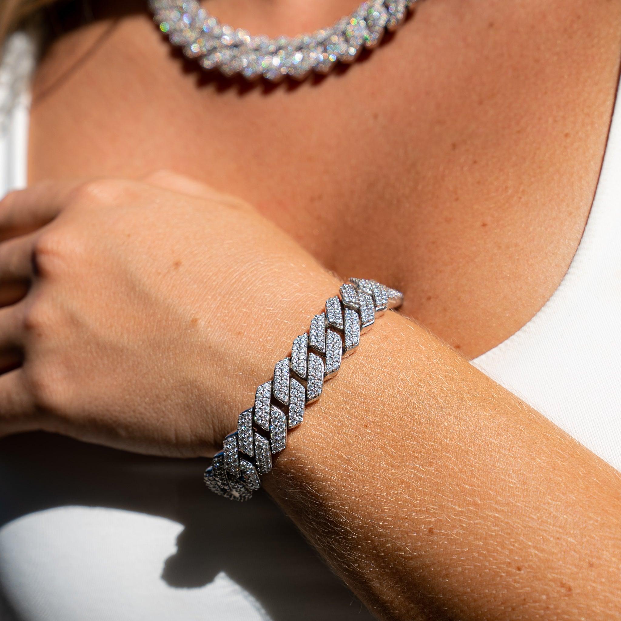 14mm Monaco Bracelet in white gold with diamond simulants.