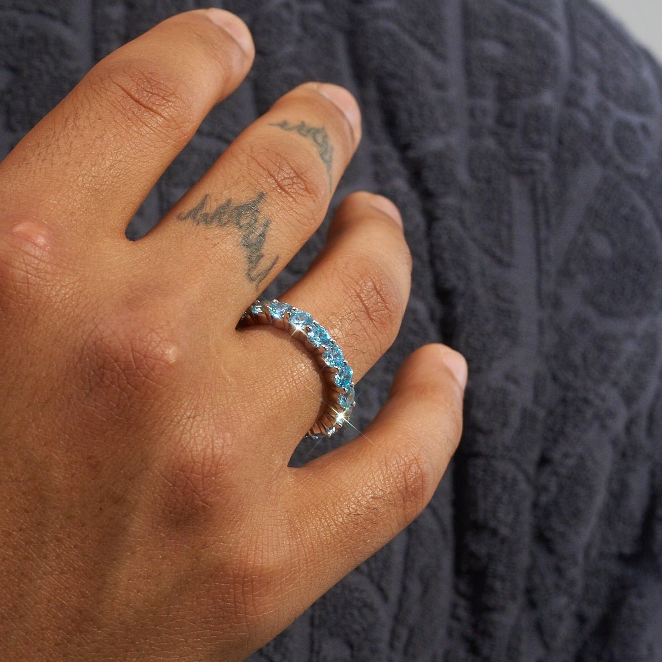5mm Blue Diamond Ring