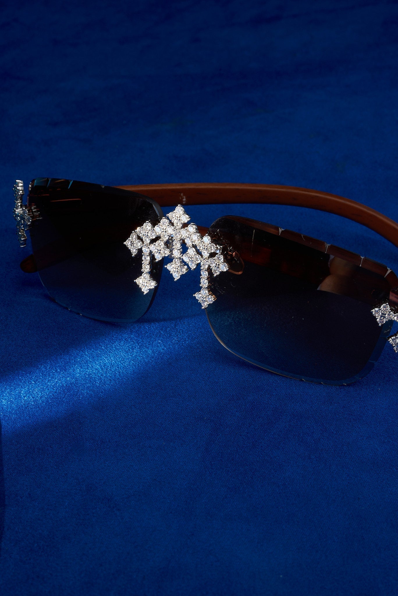 Moissanite Fleuree Cross Sunglasses Blue - 925 Silver - D Colour - VVS1