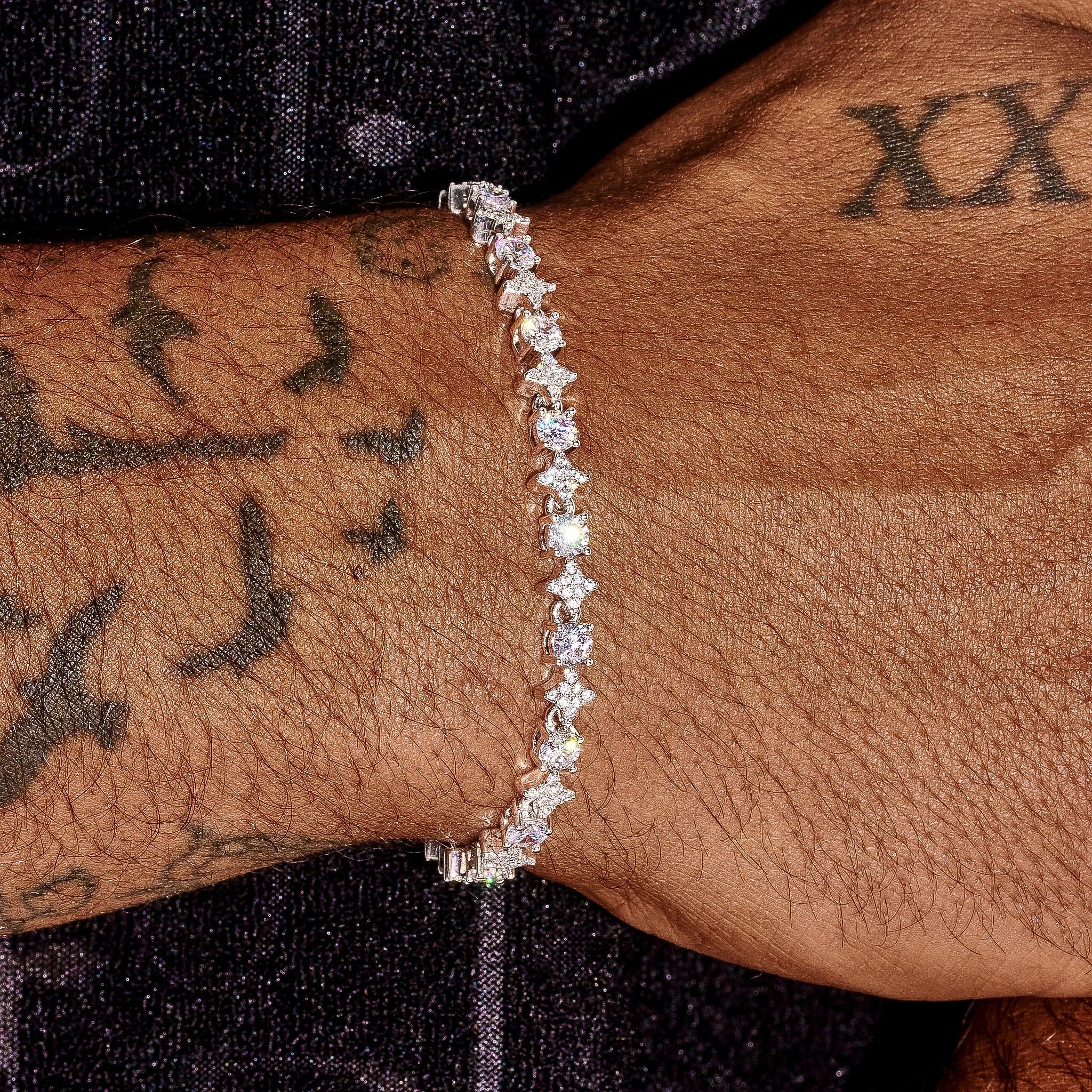 Round Stone Star Tennis Bracelet - White Gold
