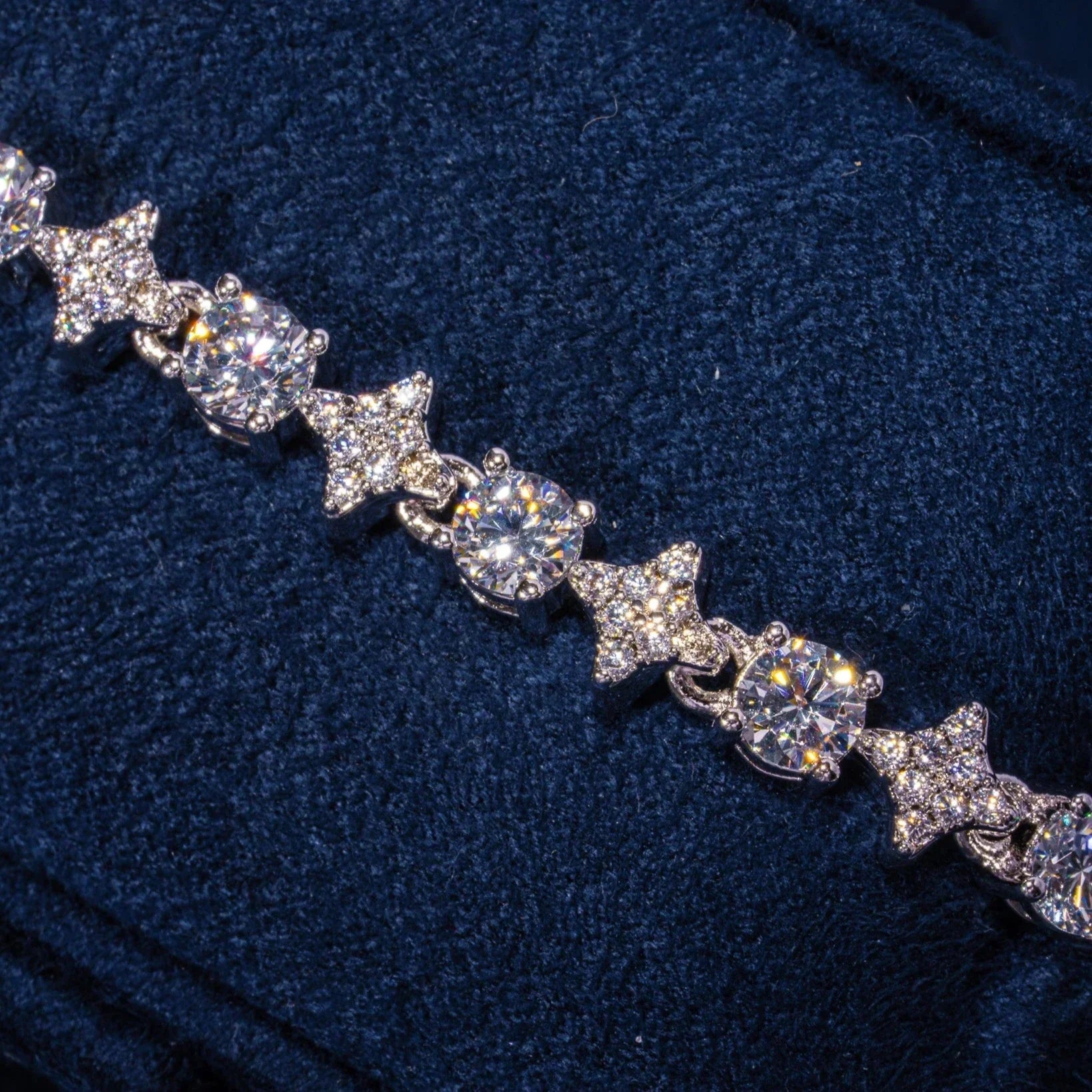 Moissanite Round Stone Star Tennis Bracelet - 925 Silver - D Colour - VVS1
