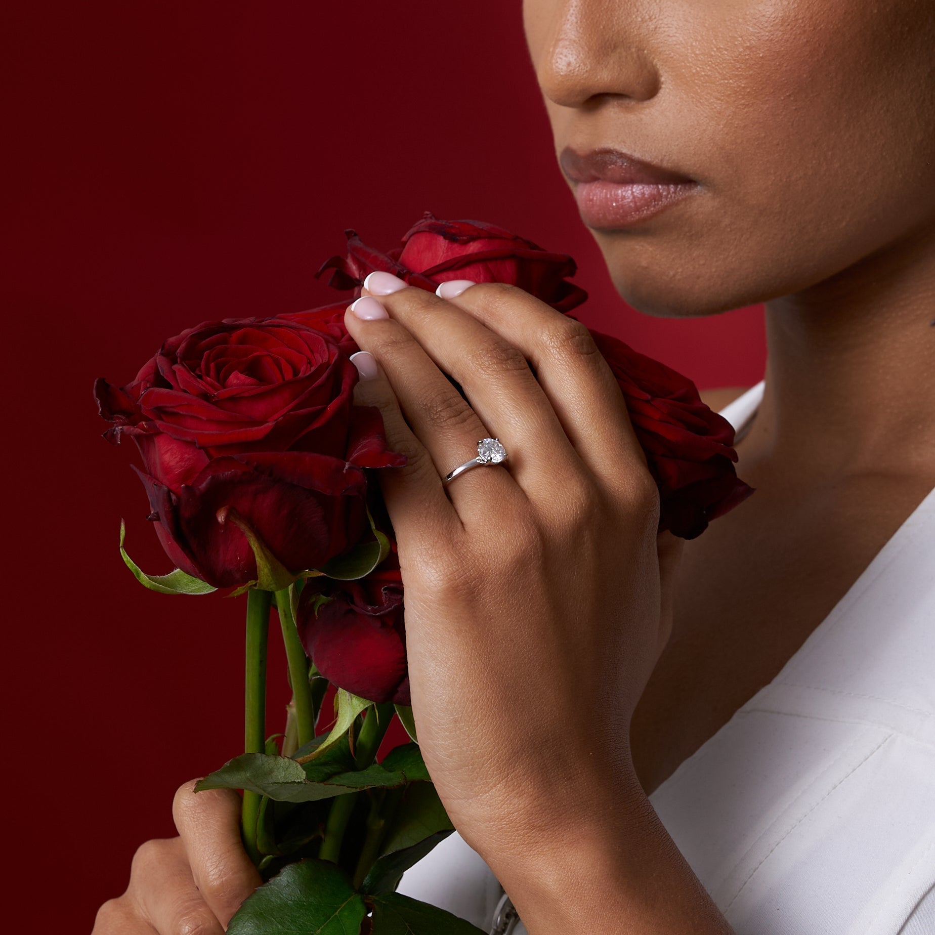 Round Cut Solitare Moissanite Engagement Ring