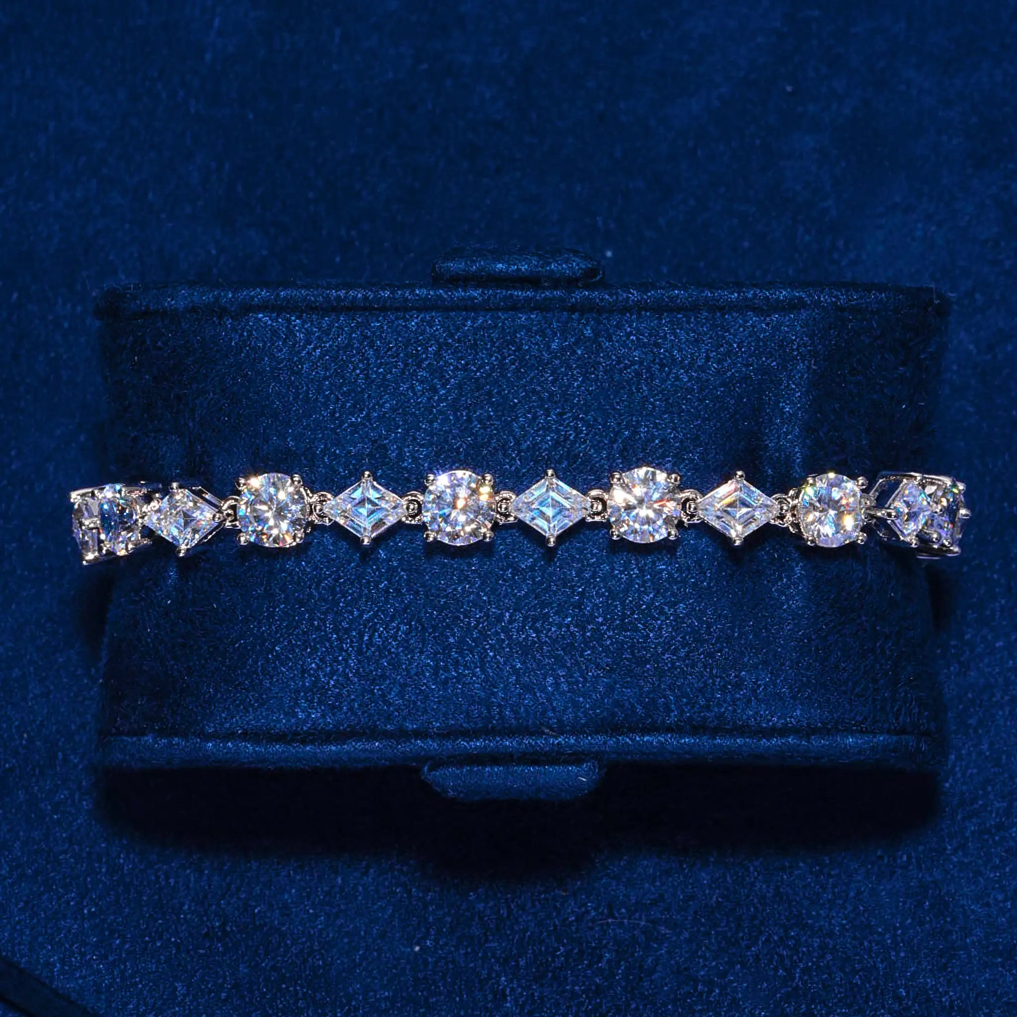 6MM Moissanite Round & Diamond Cluster Tennis Bracelet - 925 Silver - D Colour - VVS1