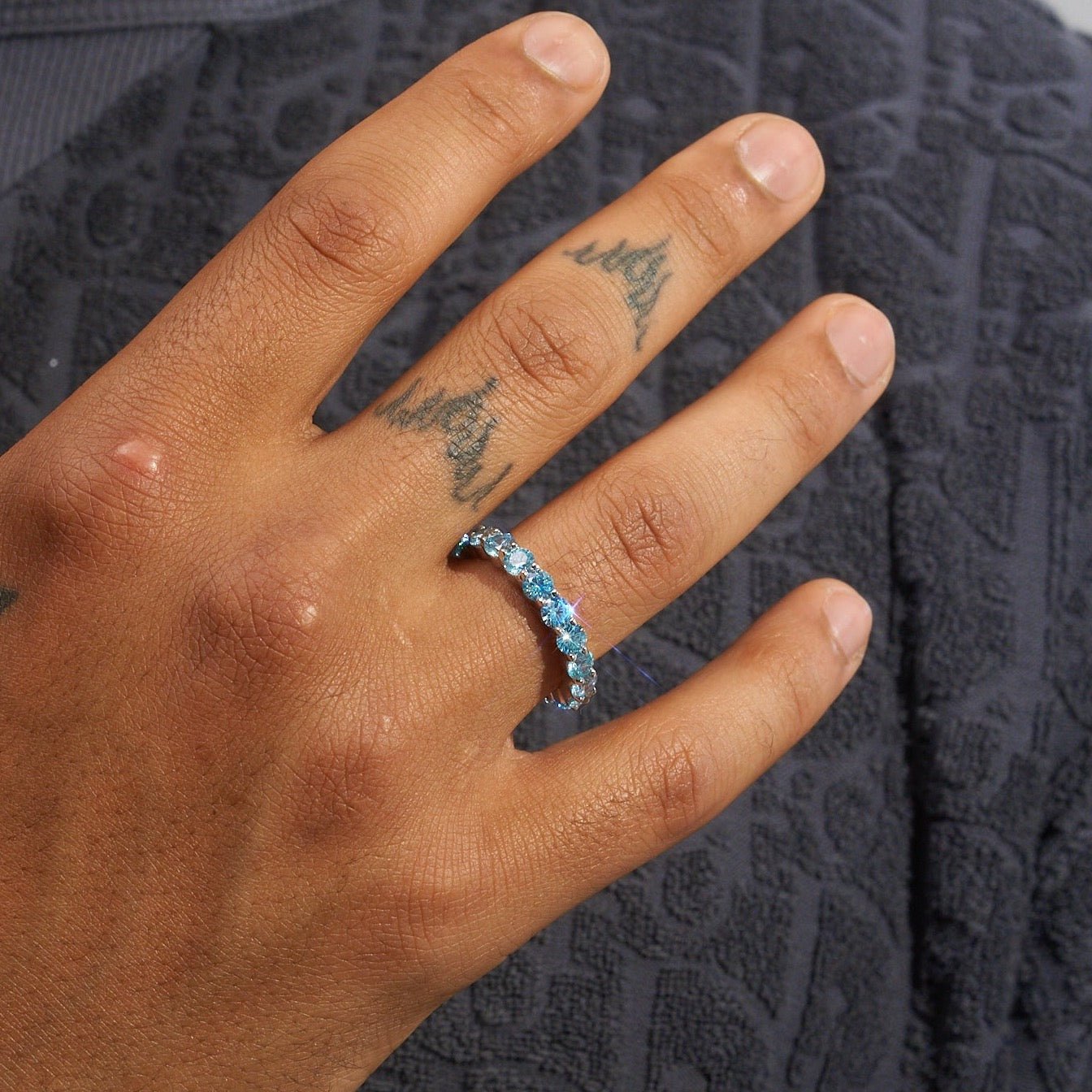 5mm Blue Diamond Ring