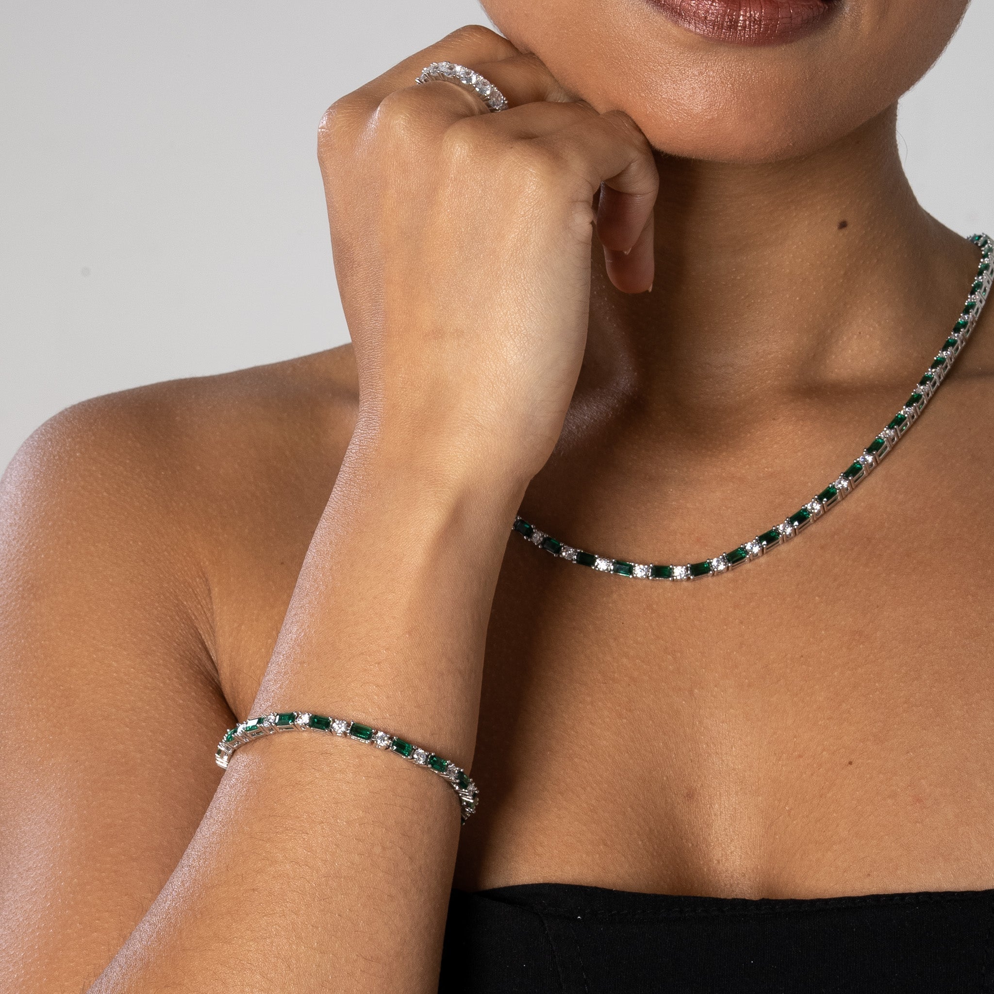 3mm GREEN AND WHITE TENNIS BRACELET - WHITE GOLD