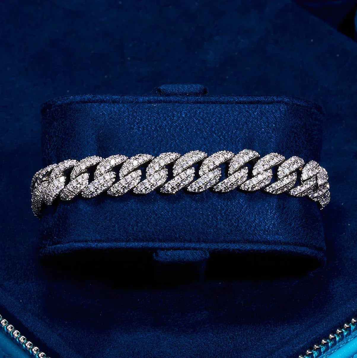 8mm IGI Diamond Cuban Link Bracelet - 5.4ctw - VVS1 - White Gold