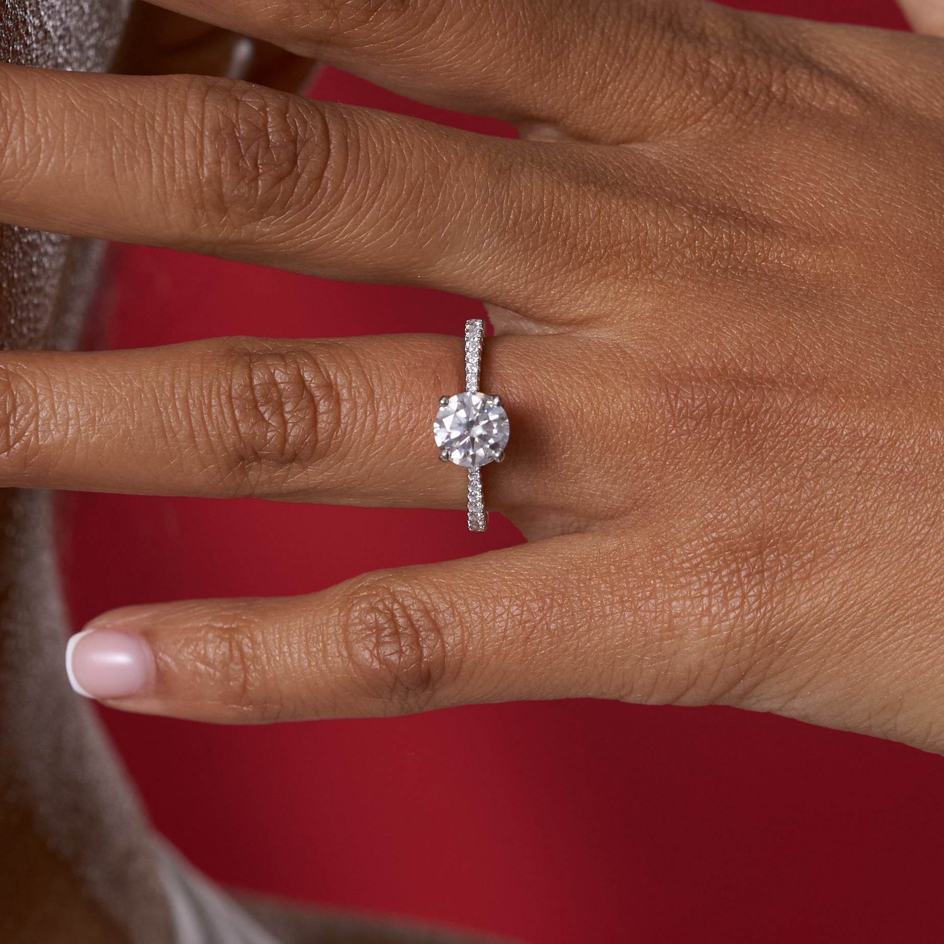 Round Cut Tapered Solitare Moissanite Engagement Ring