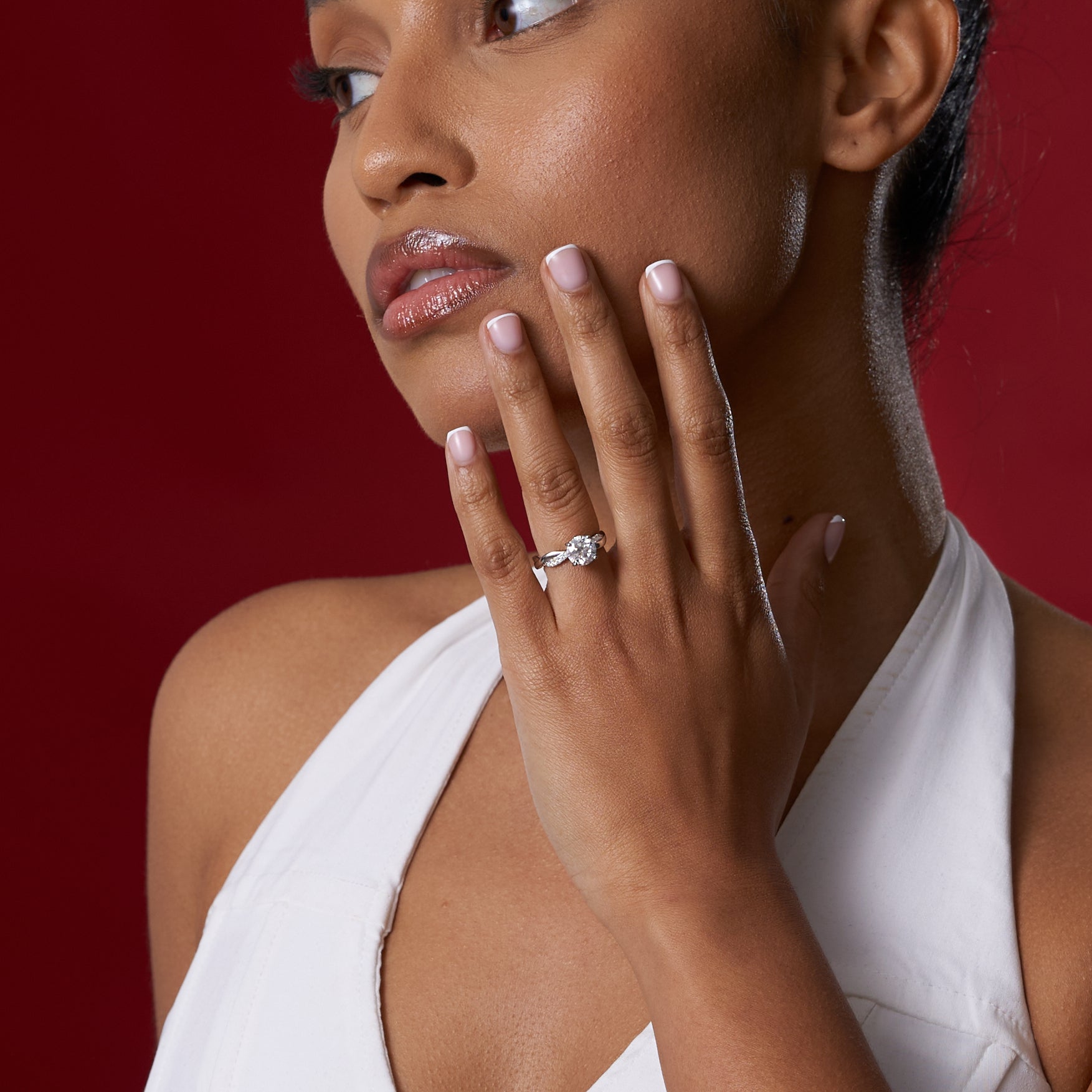 Round Cut Infinity Band Solitare Moissanite Engagement Ring