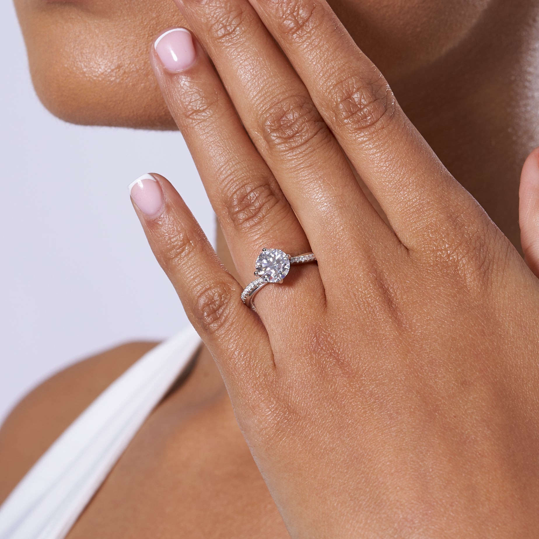 Round Cut Wave Band Solitare Moissanite Engagement Ring