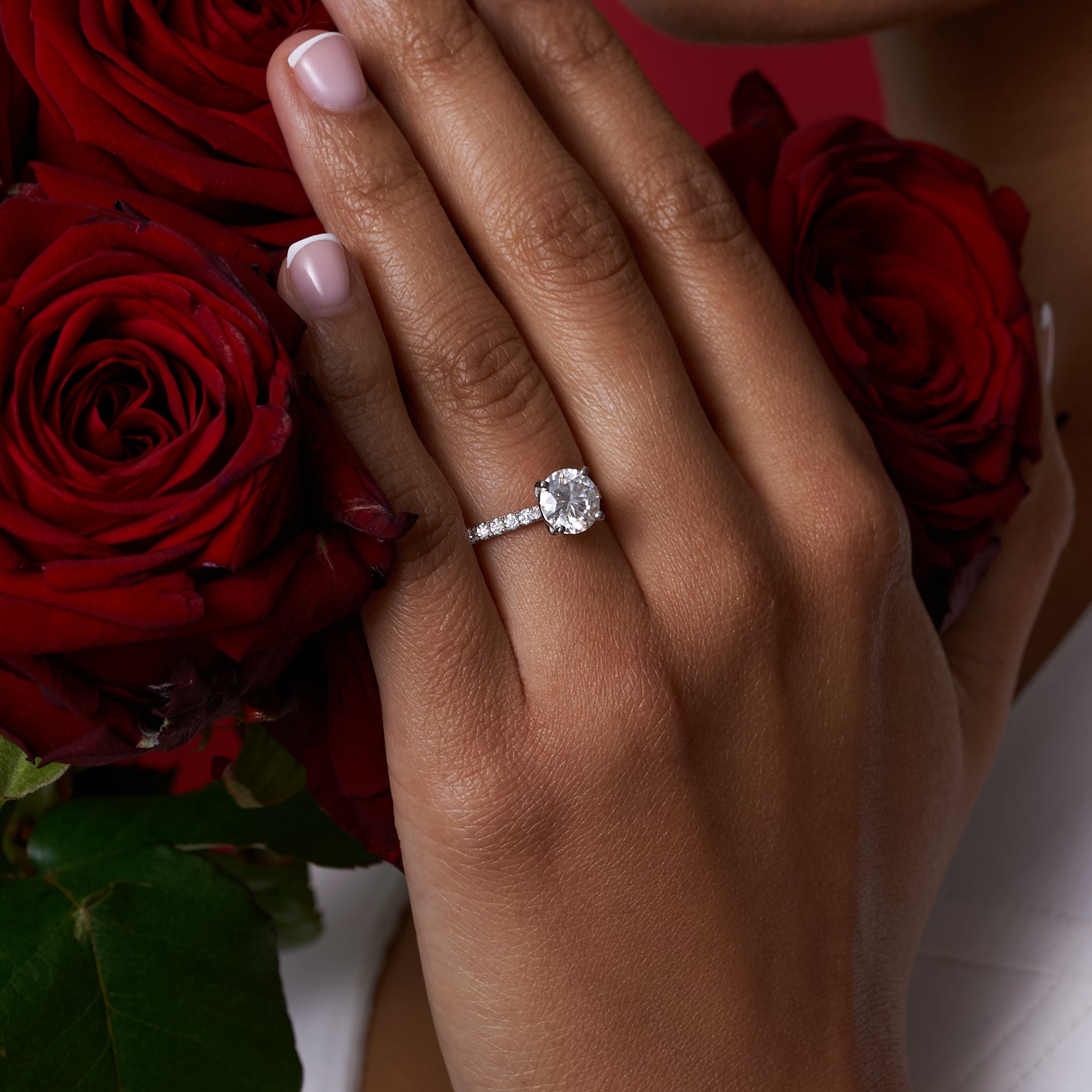 Round Brilliant Cut Moissanite Engagement Ring