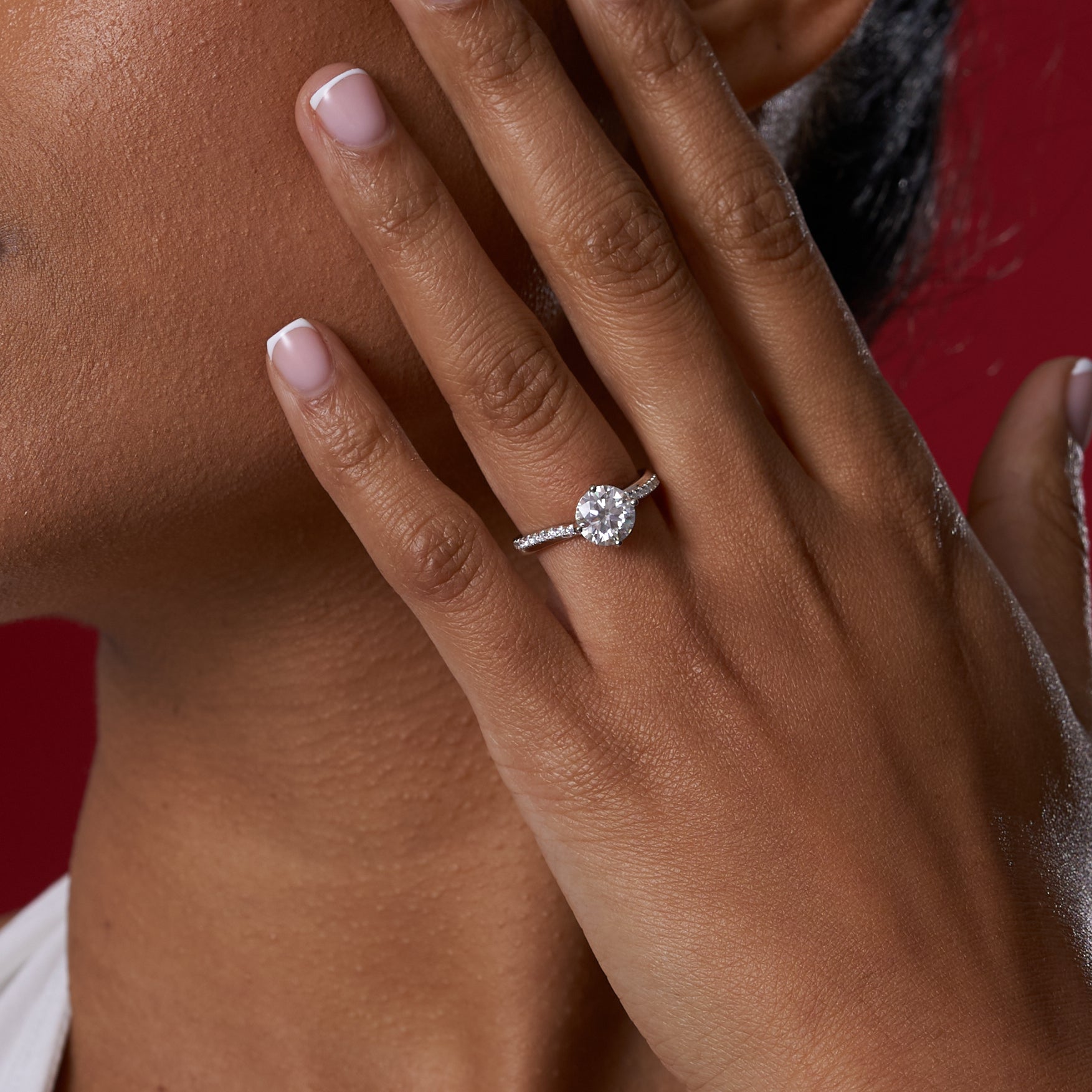 Round Cut Wave Band Solitare Moissanite Engagement Ring