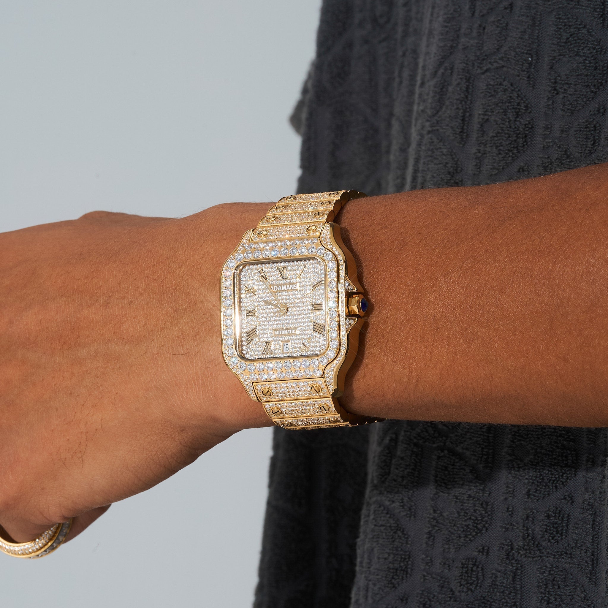 42mm Paved VVS Moissanite Diamond Watch - Gold