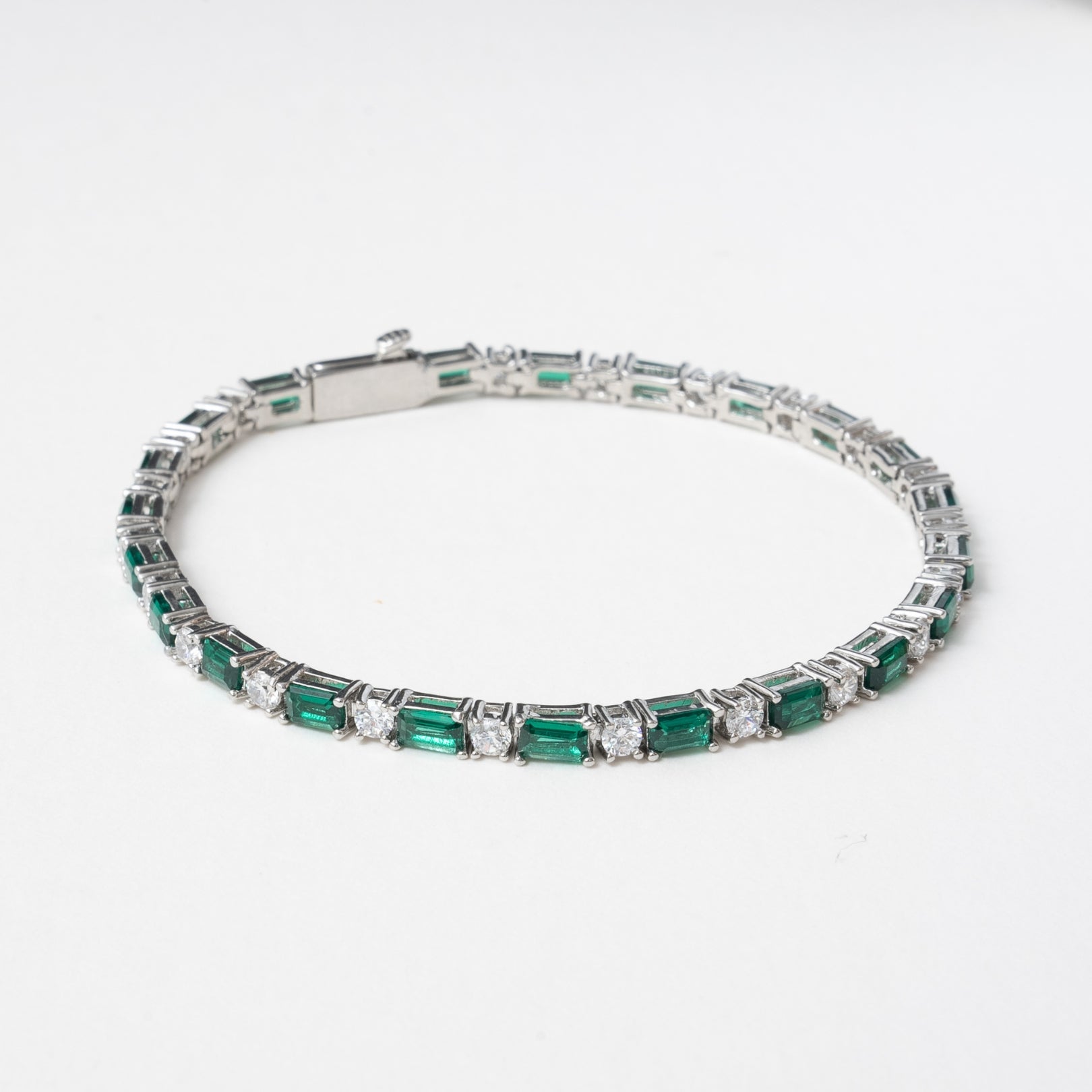 3mm Green & White Tennis Bracelet - White Gold